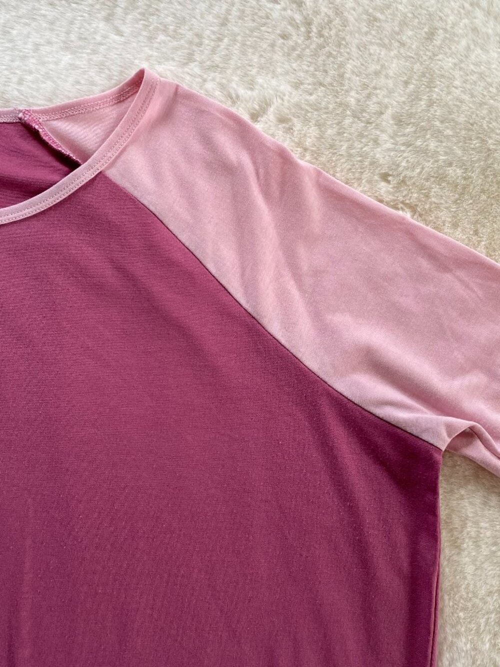 LuLaRoe Irma Pink T Raglan Sleeves size XXS oversized relaxed fit - Picture 2 of 7